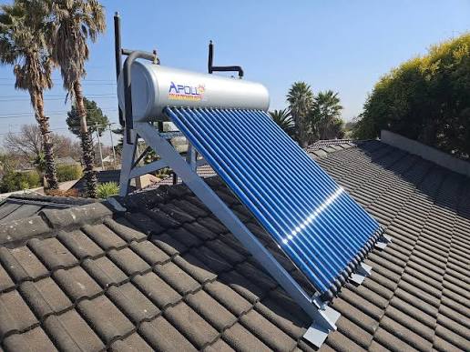 aphp-20 200l geyser on roof